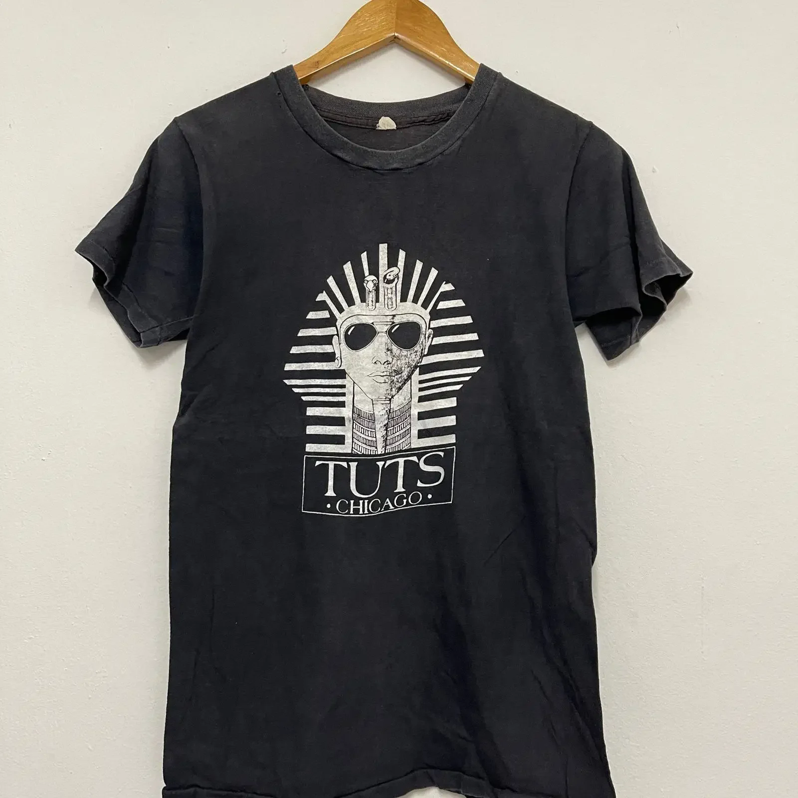 Vintage 70s Tuts Chicago Nightclub Punk Pop Revival Era T Shirt Night Club Disco Streetwear Black S vintage Washed