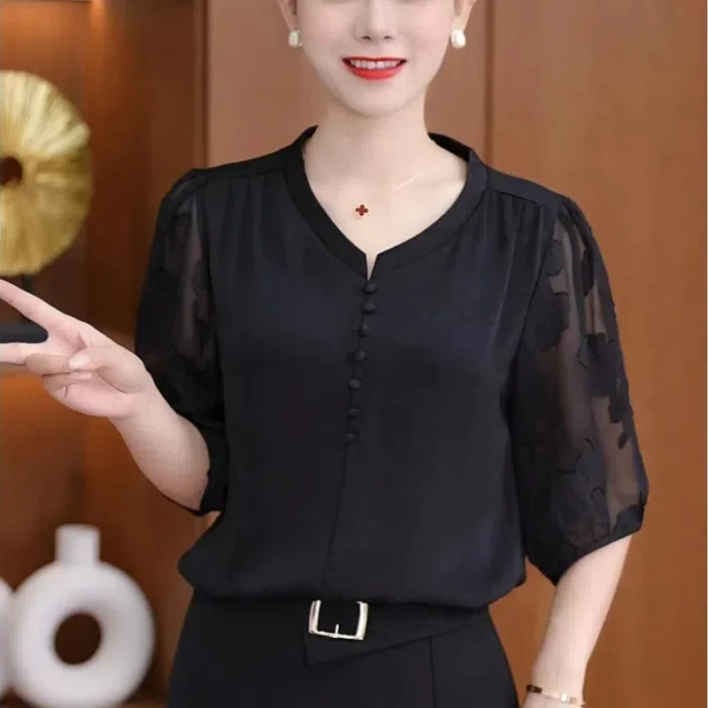 Blusa feminina de botões com gola O, Sólida Camisa minimalista de escritório, Blusa Meia Mangas em Gaze Senhora, Nova Moda Verão, 2022