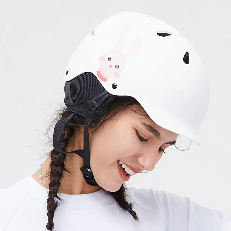 2023 Ultralight Integrally-molded Men Snowboard Helmets Sport Mountain Woman Ski Helmet  Safe Motorcycle Skiing Equipment