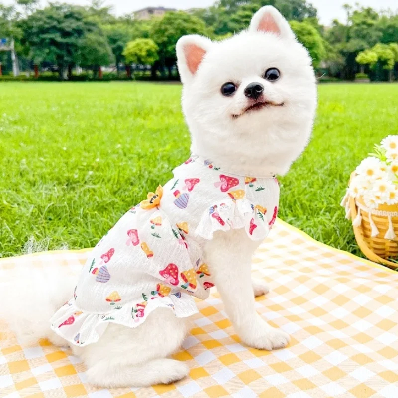 Pet Princess Clothes Cute Dog Dress Summer Strawberry Puppy Skirt Fashion Cat Wedding Dress Chihuahua Dog Clothes Pet Costumes