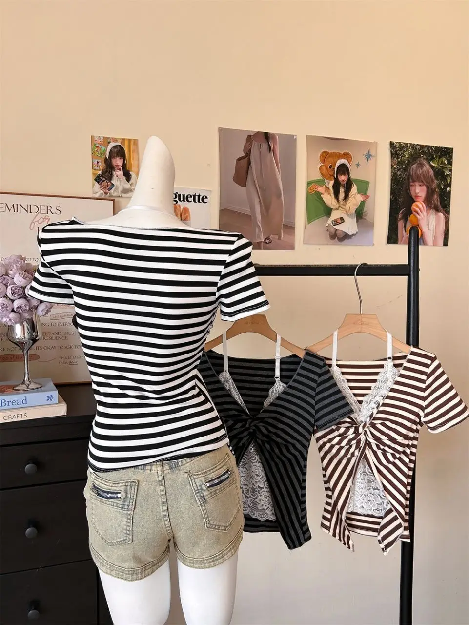 With underwire - irregular false two-piece lace stitched striped short-sleeved t-shirt for summer neck-wrap top