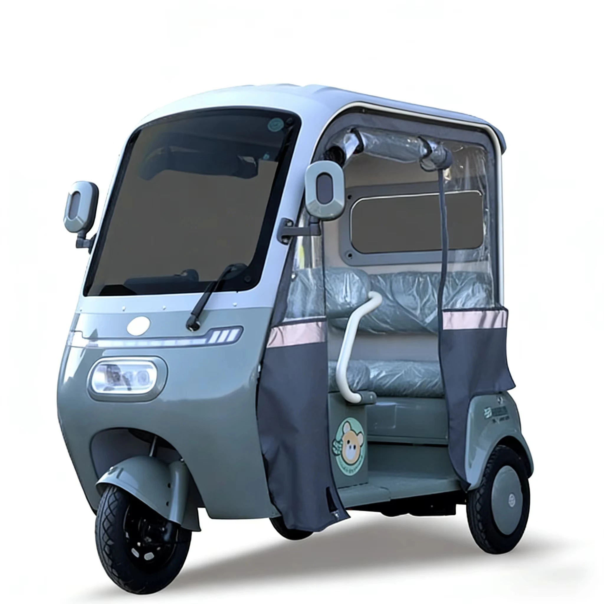 QQW Hot-selling electric tricycle, open body, can accommodate 3 people, 800W motor, suitable for city sightseeing trips