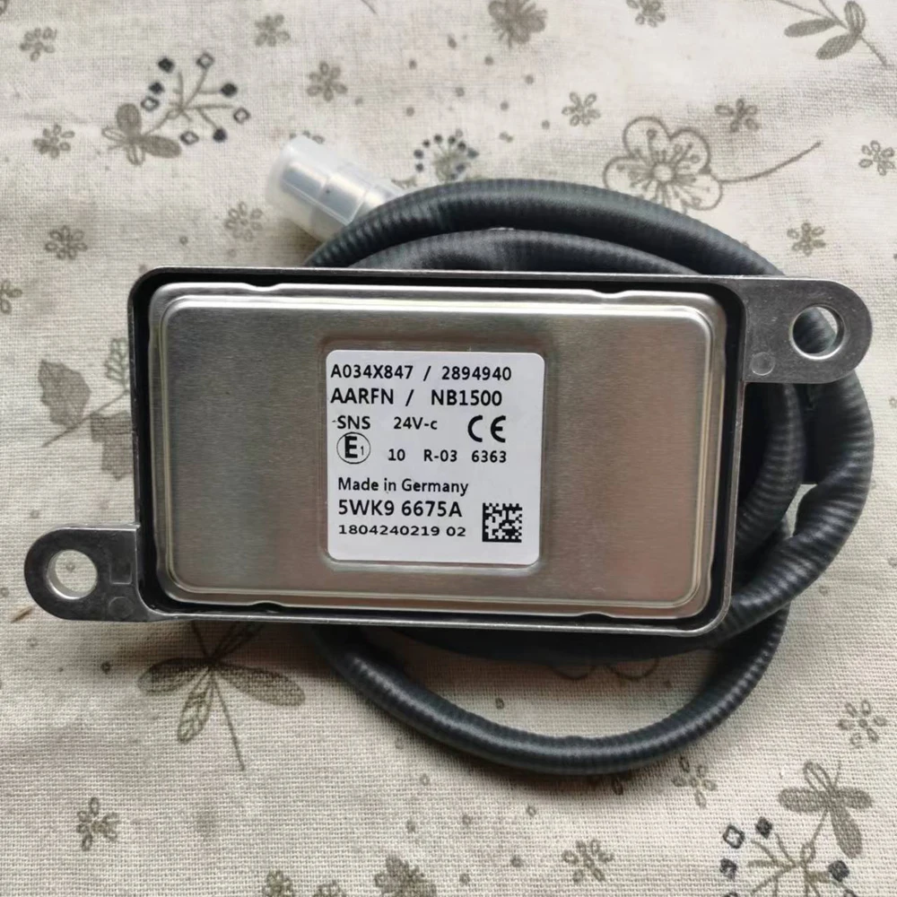 2894940 5WK96675A A034X847 Original New Nitrox Oxygen Sensor Nox Sensor For Cummins VOLVO DAF XF Truck