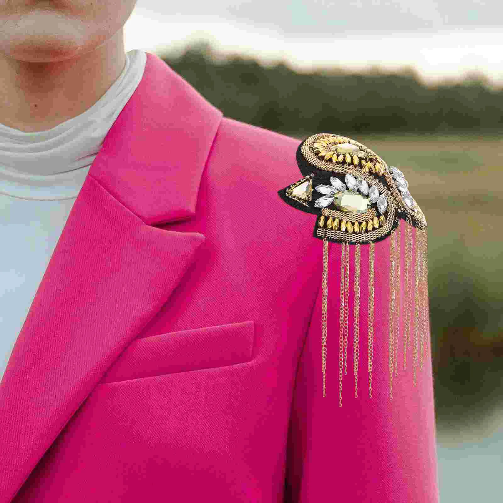 

Vintage 2pcs Metal Shoulder Epaulettes Fringe Tassel Decor Board Badge for Men Women Gold Lightweight Fashion Costumes