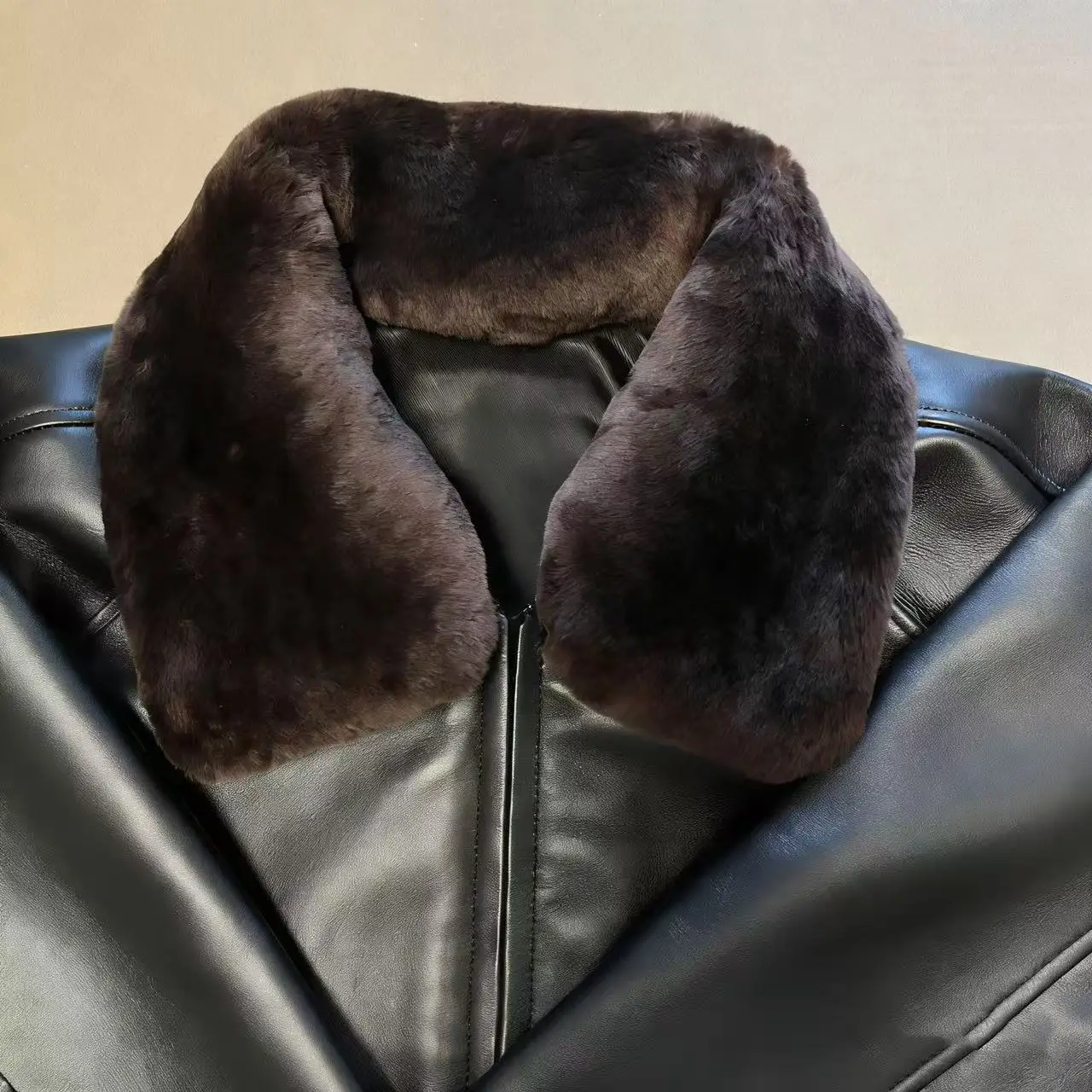 

Зимняя мужская и женская куртка из натуральной кожи, аксессуары, коричневый, черный, белый, оригинальный меховой воротник, съемный воротник из овчины