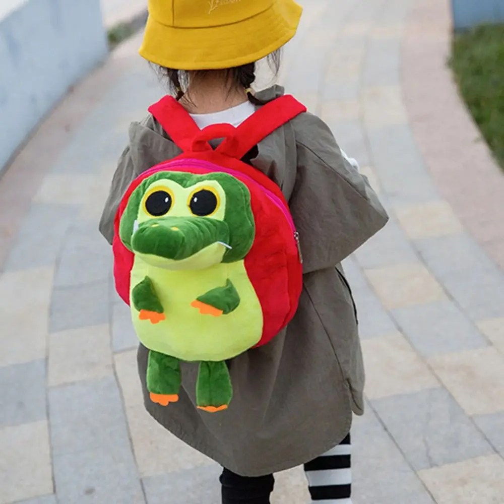 

Портативный мультяшный плюшевый рюкзак в форме крокодила, креативный мягкий плюшевый рюкзак Kawaii, многофункциональная милая сумка на плечо для путешествий