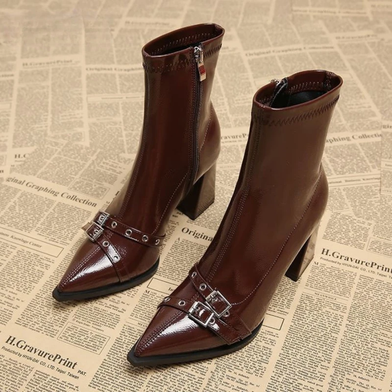 Büyük Boy Sivri Burun Kalın Topuk Ince Su Geçirmez Platform Moda Kadınlar için Tüm Rahat kaymaz Nefes Moda Çizmeler