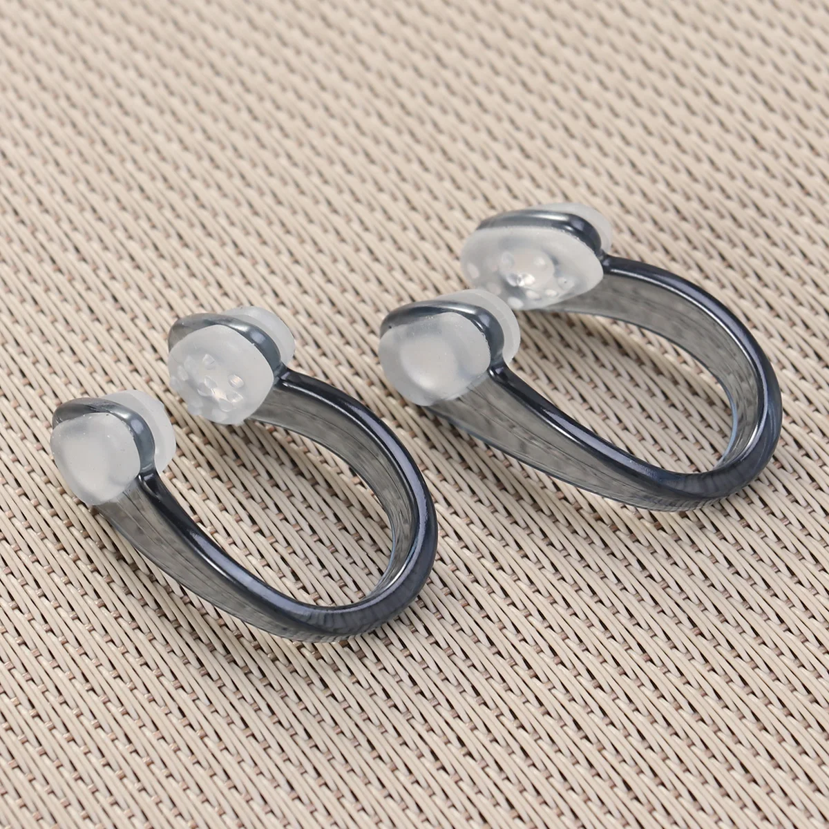 

2Pcs Adult Swimming Nose Clip Soft Padded Silicone Reusable Waterproof Nose Plug for Swimmers Swim Sets