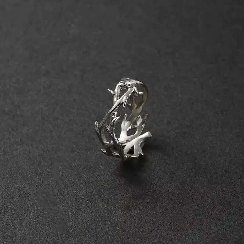 Gothic Thorn Ring Vintage Dark Style Uni Finger Ring Punk Edgy Jewelry for Party Daily Wear Fashion Gift