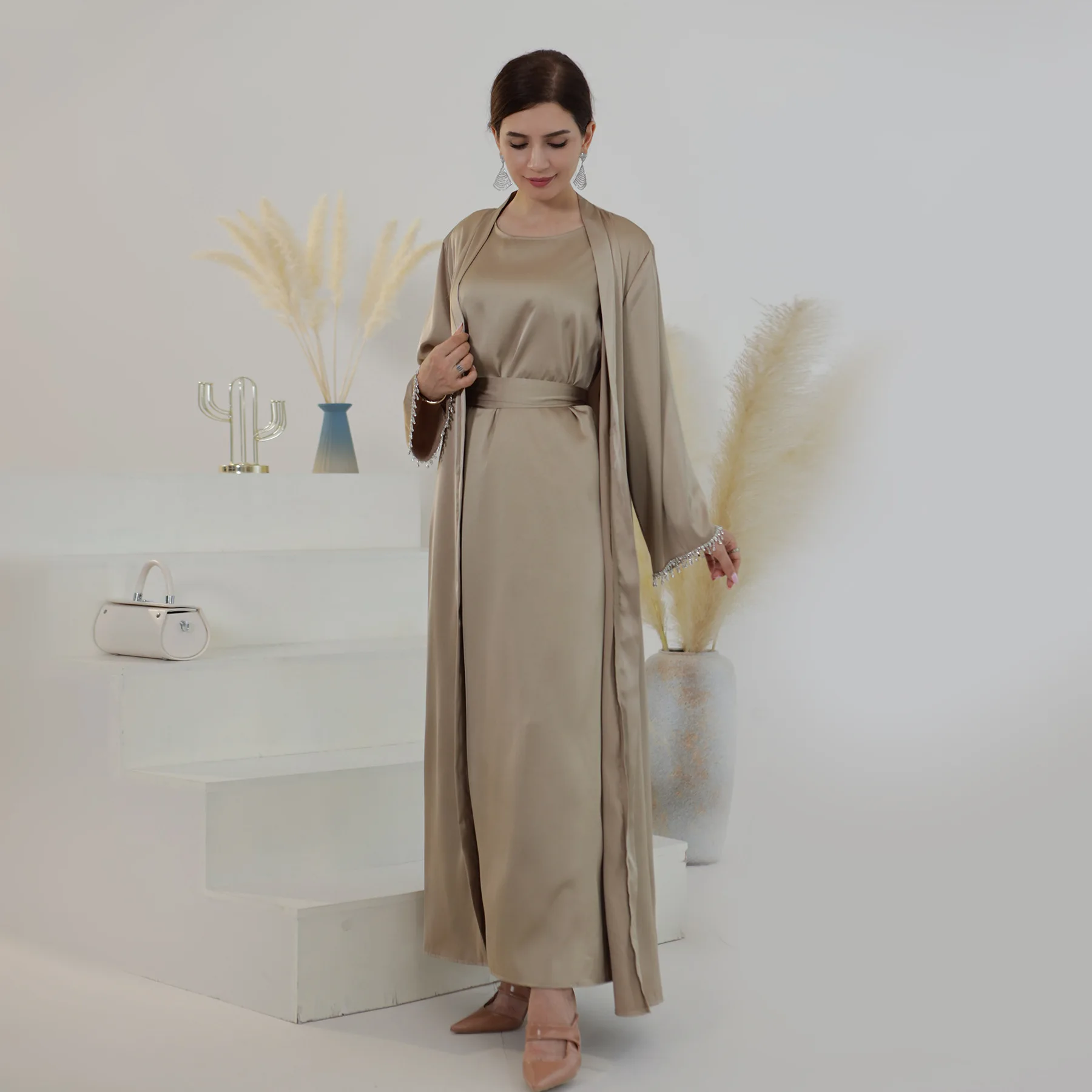 Satin Open Abaya Beads Kimono Muslim Dress Plain Abayas for Women Dubai Luxury Turkey Party Kaftan Robe Ramadan Islamic Clothes