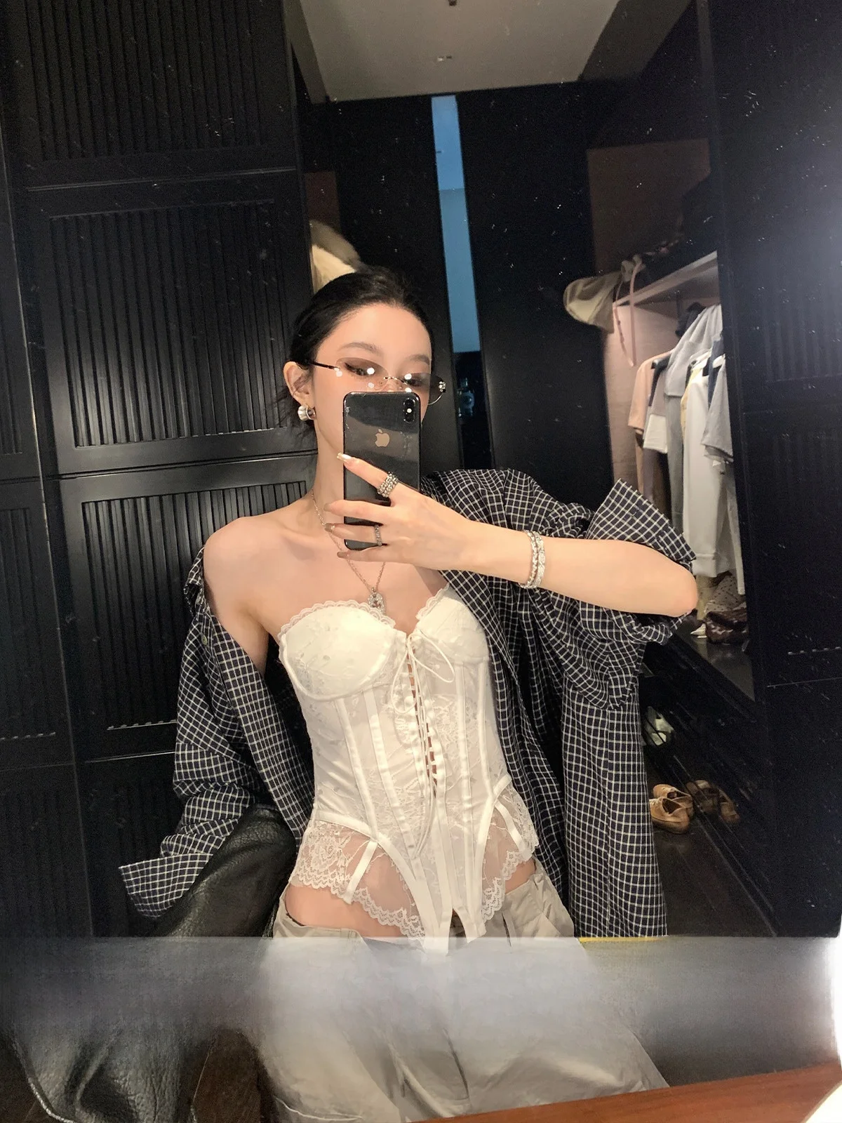 

Ouyang Lace Trim Me Fibone Women's irt Slim Fit Breathable ort Sve V-Ne Casual Summer Outerwear Top