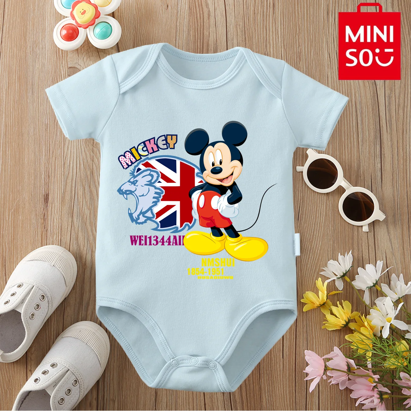 

MINISO&Disney Jointly Signed 100% Cotton Baby Clothe Onesie Bodysuit Mickey Mouse Cute Cartoon Print for 0 To 12 Months Newborn