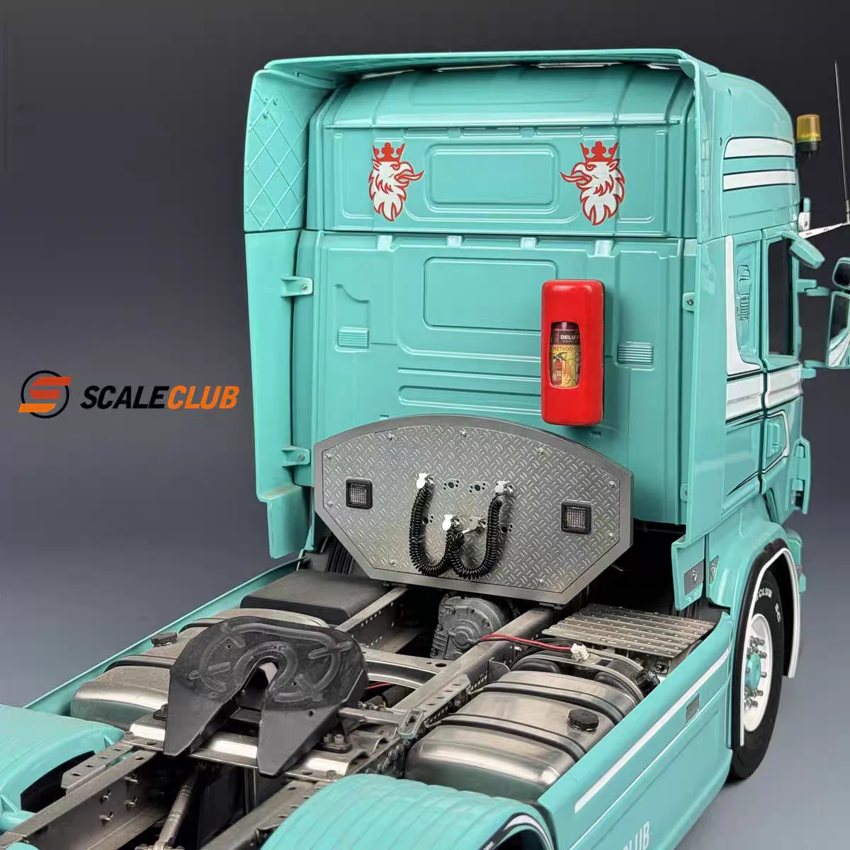 Scaleclub 1/14 Tamiya tractor vrachtwagen afstandsbediening model gemodificeerde Europese vrachtwagen stijl achter decoratieve plaat metalen gasleiding draad