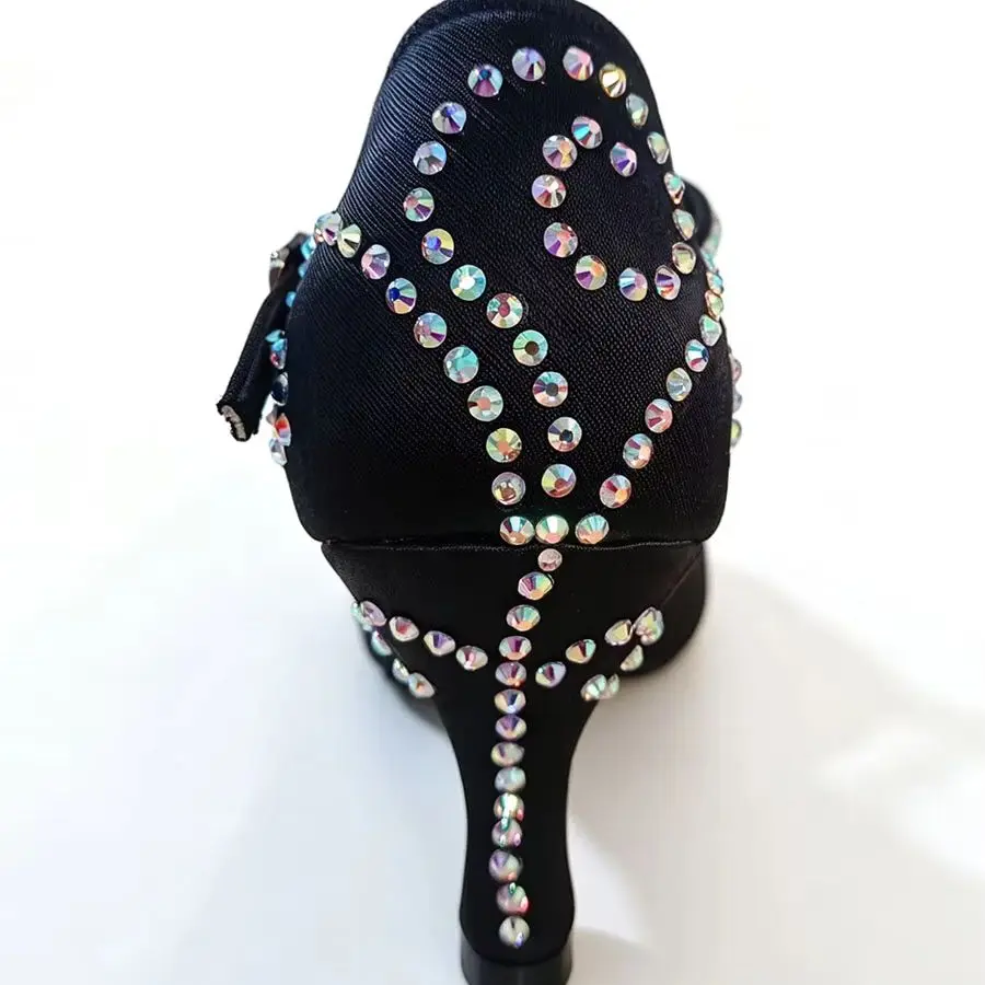 Women's Latin Dance Shoes Rhinestone Closed Toe Satin Ballroom Dance Heels Elegant Black Satin Crystal Dance Performance Shoes