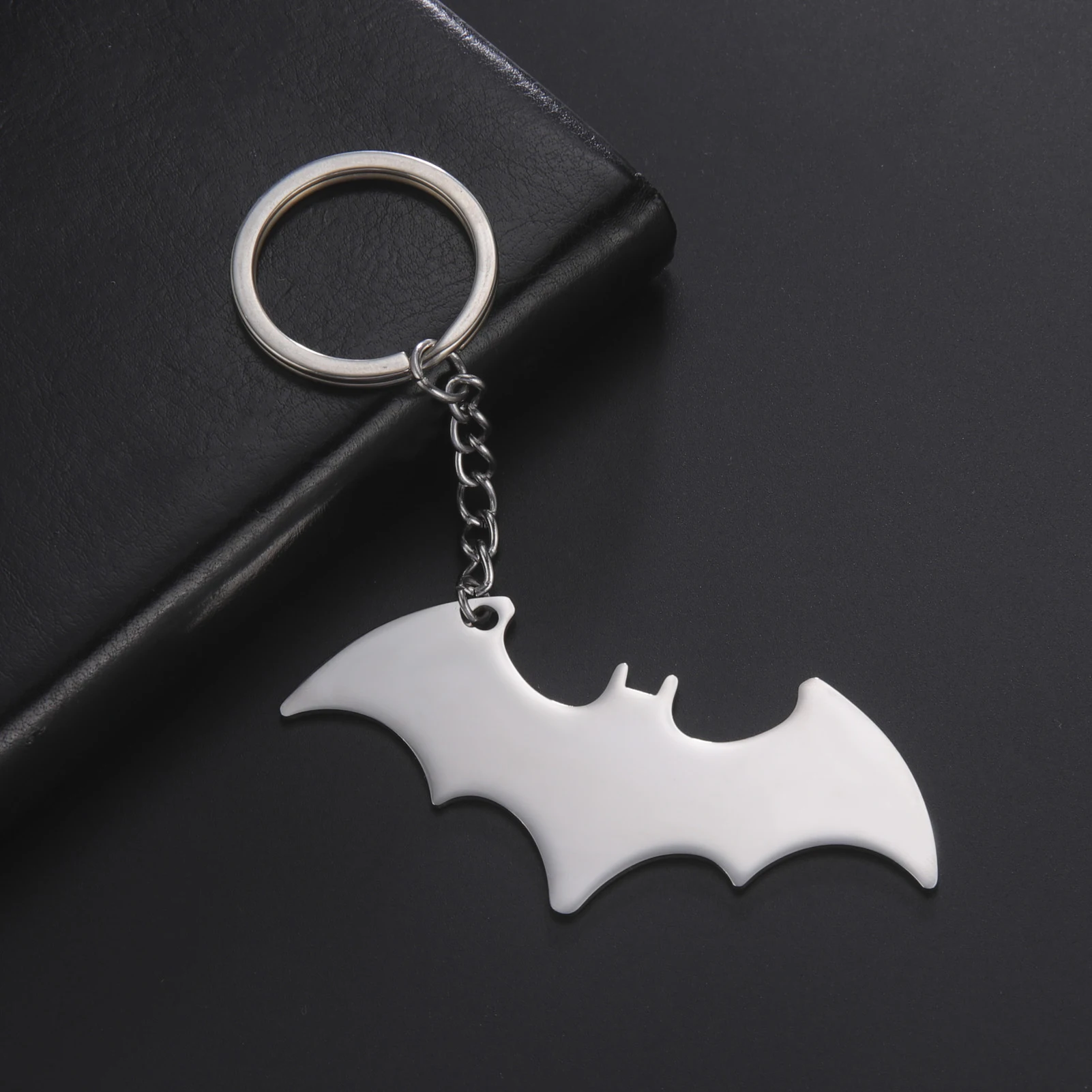 Cutting Stainless Steel Keychain Geometric Animal Bat Keychain for Men Women Trend Jewelry Birthday Gift