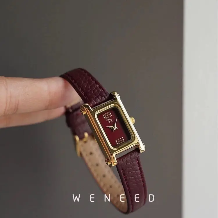 

Женские кварцевые часы PEIYING Ankola Red: ретро-стиль, квадратный корпус, простой маленький циферблат, кожаный ремешок, модные