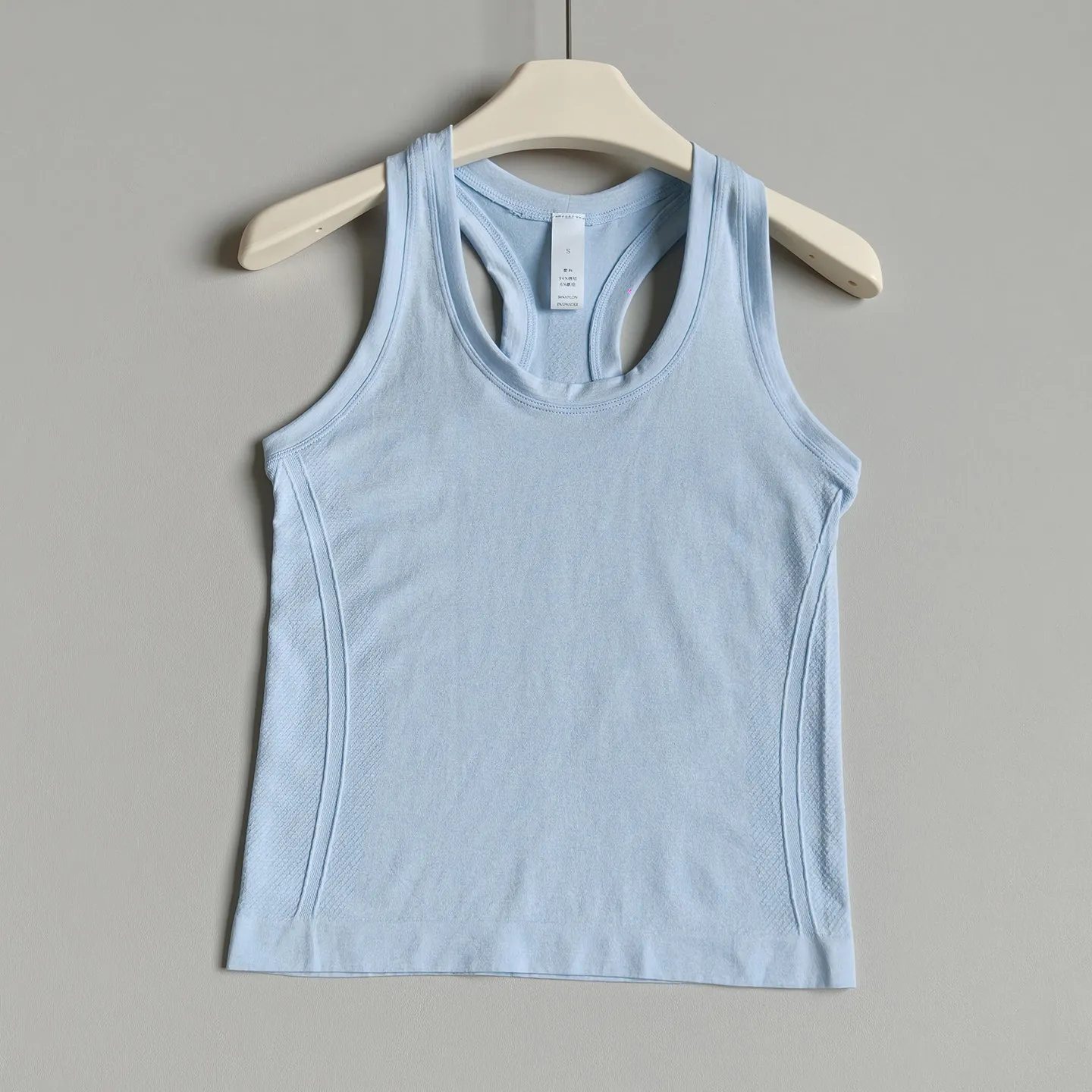Yoga-Top für Damen, enganliegend, I-förmiger Rücken, ärmelloses Fitness-T-Shirt, schnell trocknendes Sport-Oberteil für Lauftraining. – Detail 4