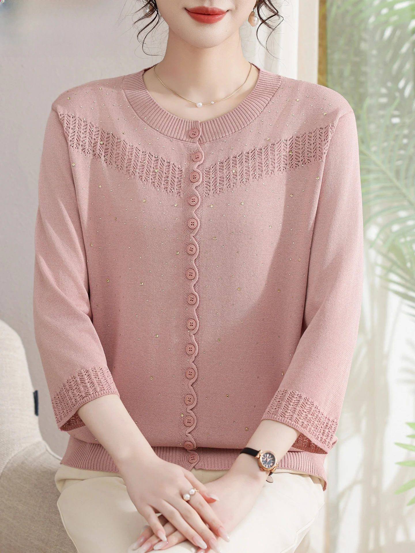 

Весенний вязаный свитер-кардиган свободного кроя в корейском стиле для женщин среднего и старшего возраста, из смесового полиэстера