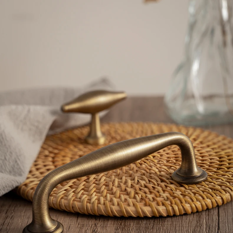 Antique brass cabinet handle and knob 2