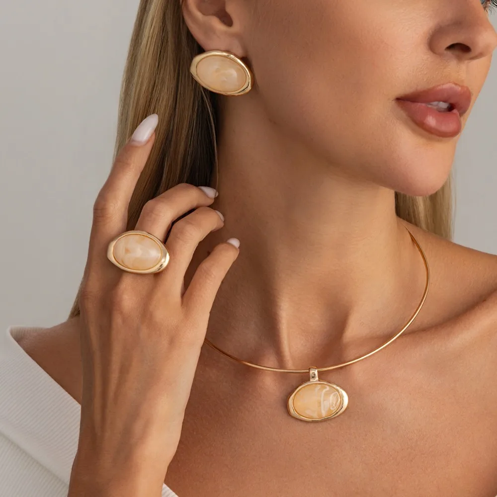 3pcs Fashion Oval Metal Edge Imitation Tiger Eye Stone Pendant Collar Necklace Ring Earrings Set for Women Party Jewelry Sets