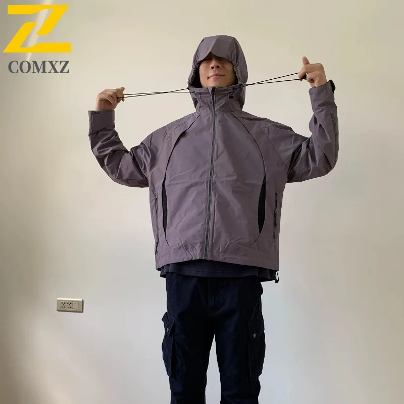 

COMXZ 2025 Autum Men Softshell Jacket Windproof Hooded Outdoor for Hiking Workwear Urban Street Style Lightweight Windbreaker