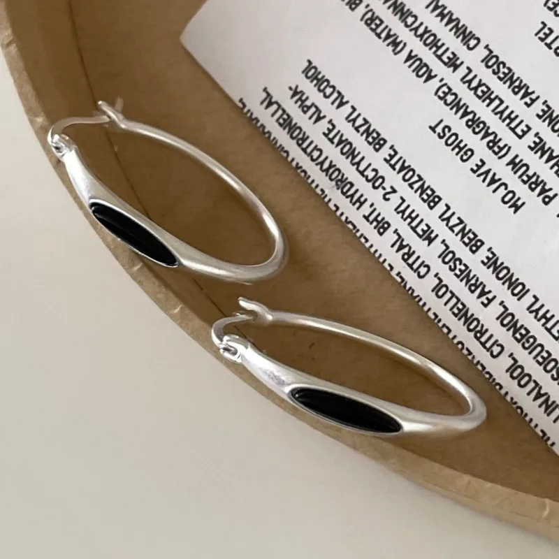 PANJBJ 925 Sterling Silve Black Agate Hoop Earring for Women Geometry Line Simple Hip Hop Office Versatile Jewelry Gift Dropship