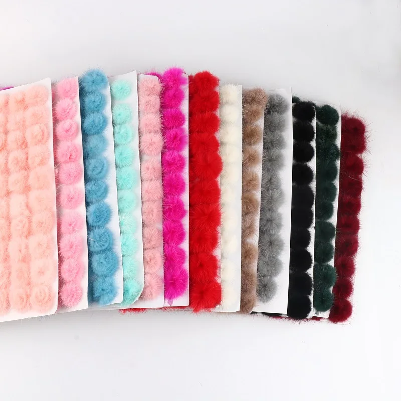 30mm DIY Pompon Real Mink Fur Pompom 30mm Comfortable Pompons Simple Pom Pom Decoration For Women Scarf Bag Clothing Skirt 10pcs