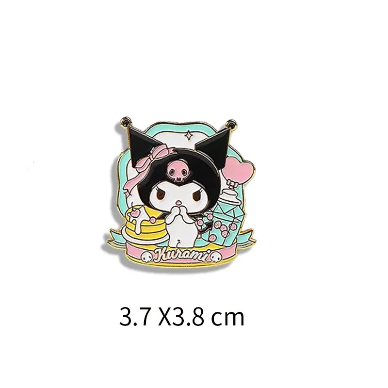 Sanrio หุ่นการ์ตูนอนิเมะเข็มกลัดแมว mymelody Kuromi Cinnamoroll lapel Pins กระเป๋าเป้สะพายหลังเครื่องประดับของเล่นของขวัญสำหรับเด็ก