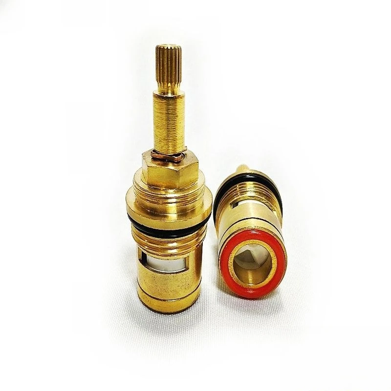 Copper porcelain core 6 points large G3/4 teeth, concealed shower accessories hot and cold mixed water core, dark core