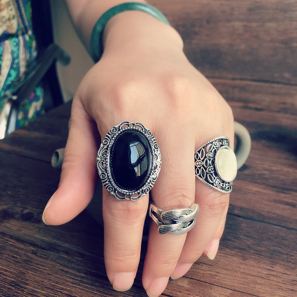 Vintage Rings for Women Bohemian Carved Setting Opal Black Agate Antique Silver Plated Beach Jewelry Ethnic Ring