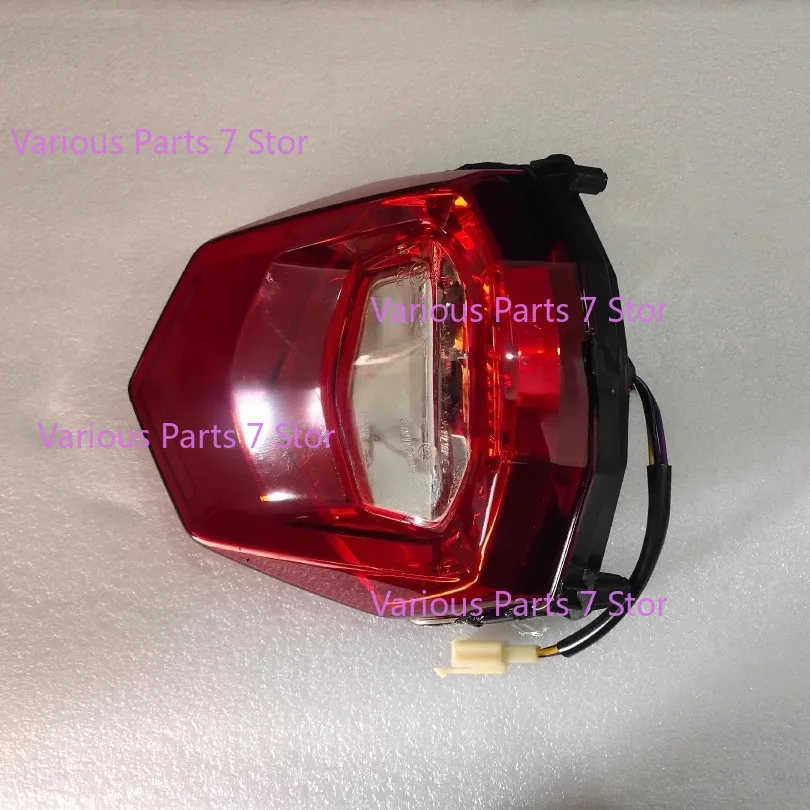 الضوء الخلفي/ضوء الفرامل لبينيلي BN302 تورنادو TNT300 TNT302 STELS 300 Keeway RKX 300 / BN TNT 300 302 #2