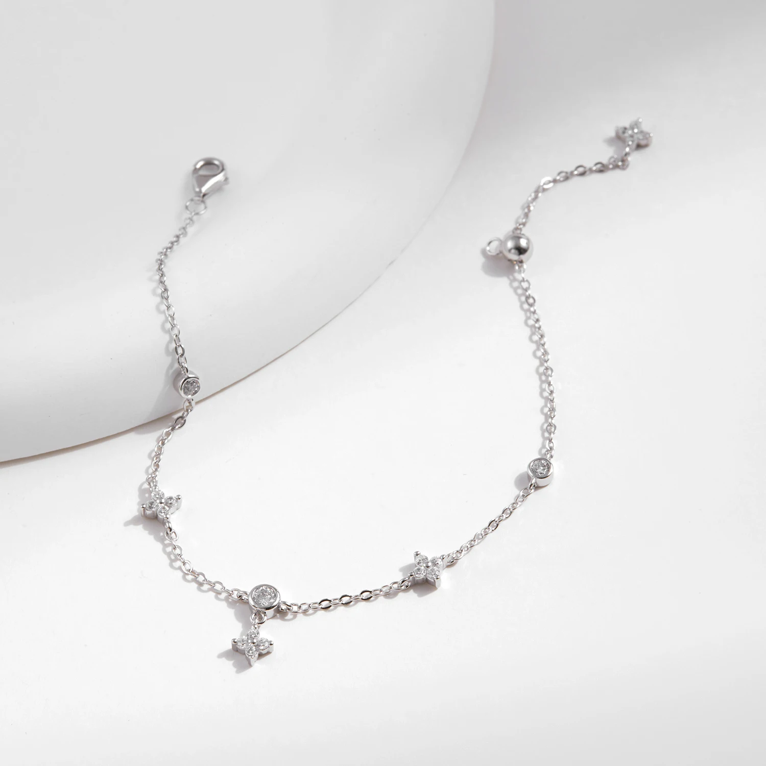 MODIAN Sparkling CZ Bracelet 925 Sterling Silver Delicate Four Leaf Clover Charm Bracelet For Women Fine Jewelry Vacation Gift
