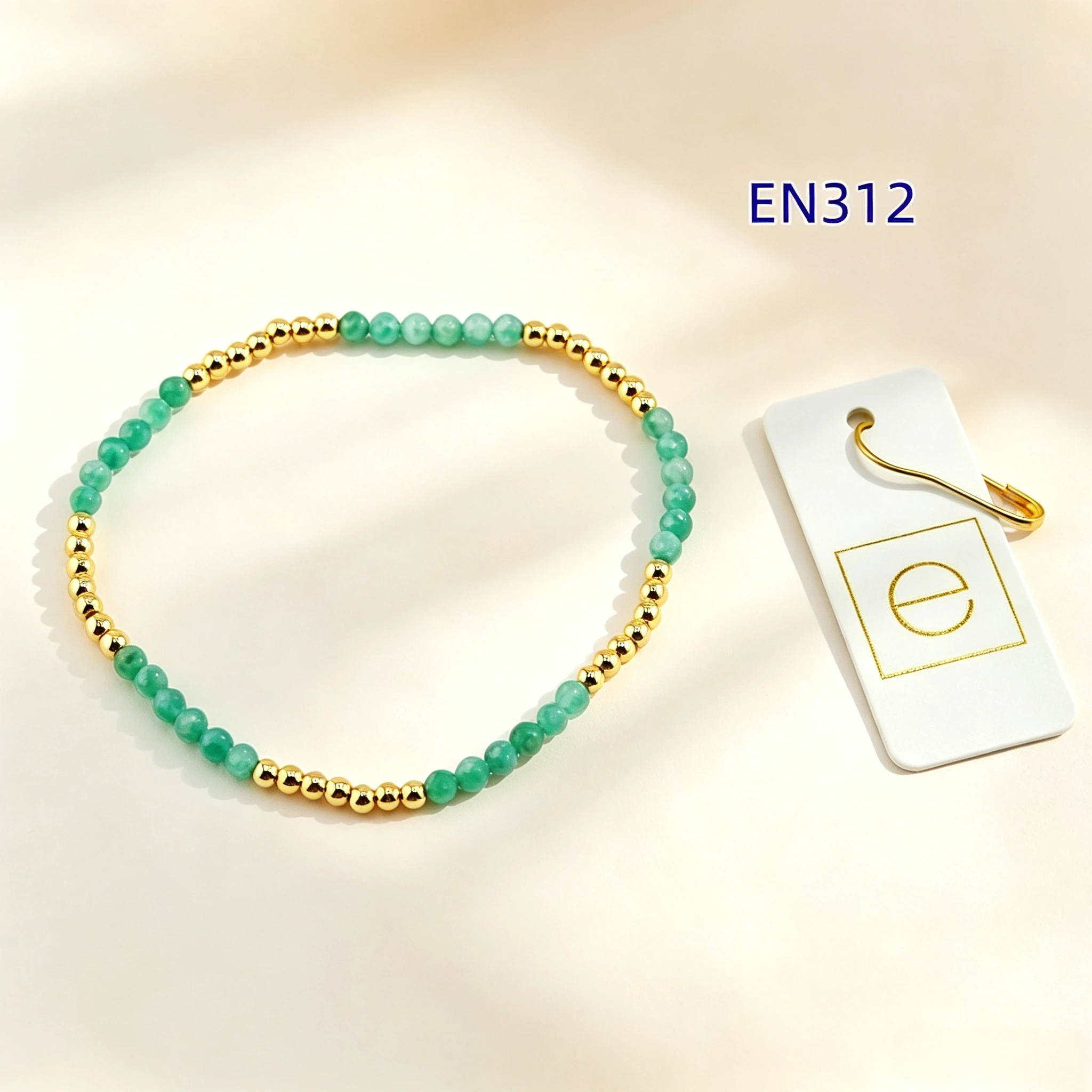 VKVVA Minimalist Vintage Green Gemstone Beaded Bracelet Gold-Plated Elastic Stretch Hand Chain Ladies Stackable Fashion Jewelry