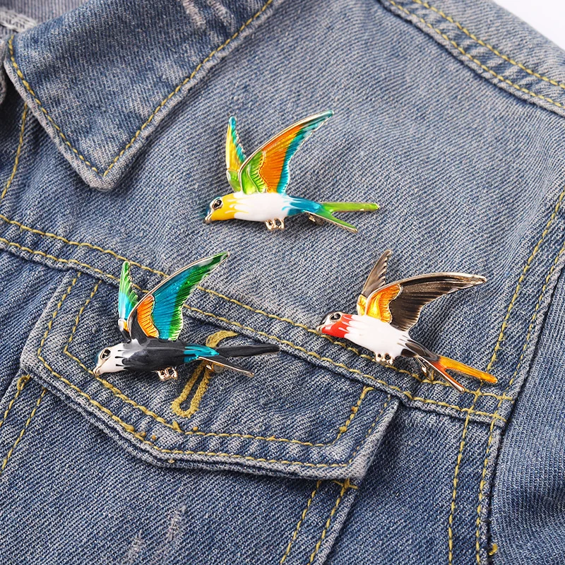 New cartoon cute creative graffiti bird alloy jewelry brooch three piece set