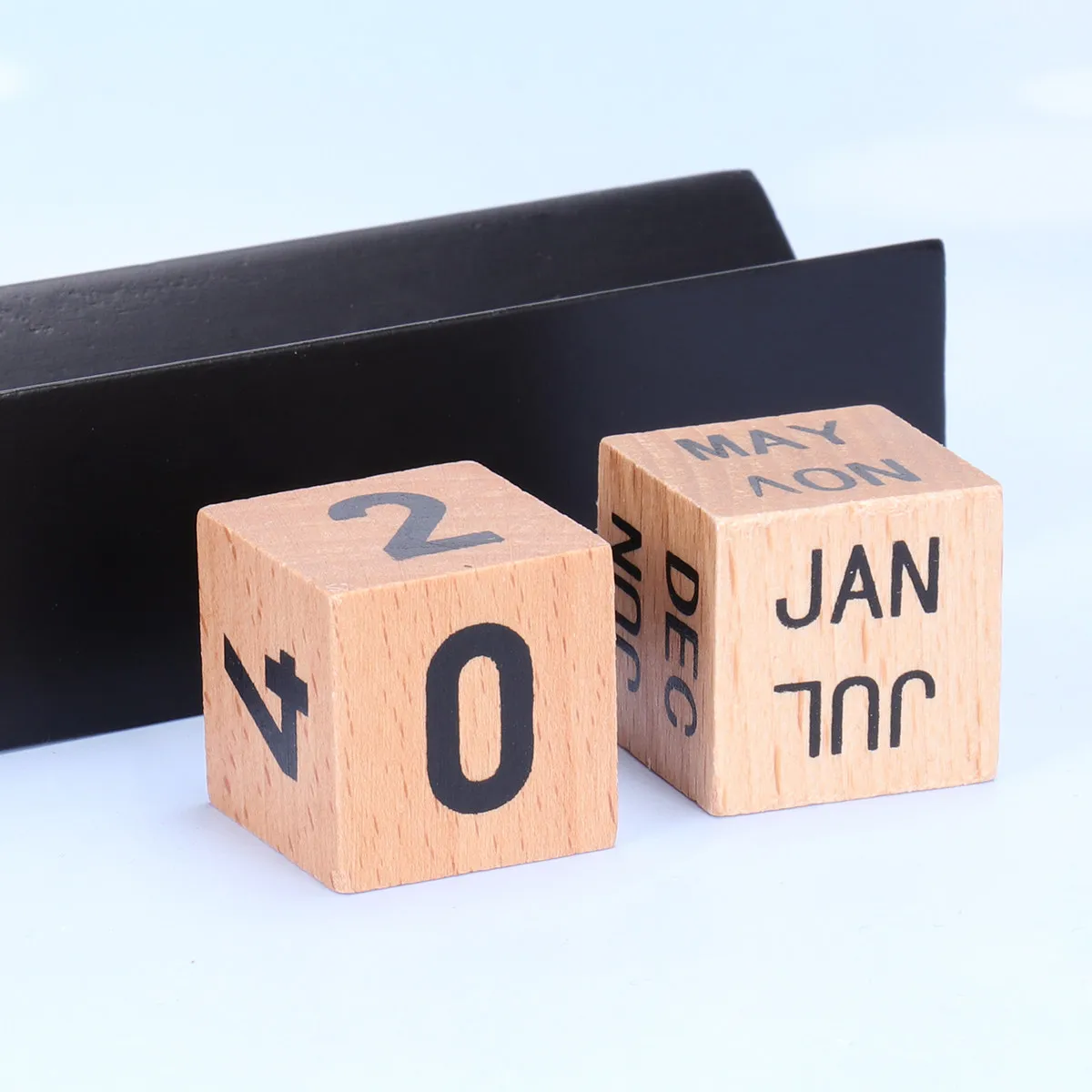 Natural Wood Desktop Calendar Decoration Perpetual Block Calendar Featuring 2 Numbered Cubes Week Month Blocks Smooth Edges