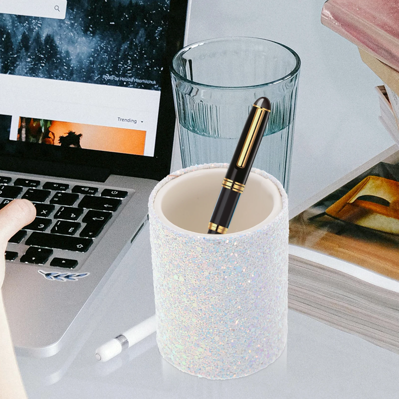 

Desktop Rotatable Makeup Brush Holder PU Pen Organizer Cosmetics Storage Holder Vanity Organizer Cosmetics Storage Holders