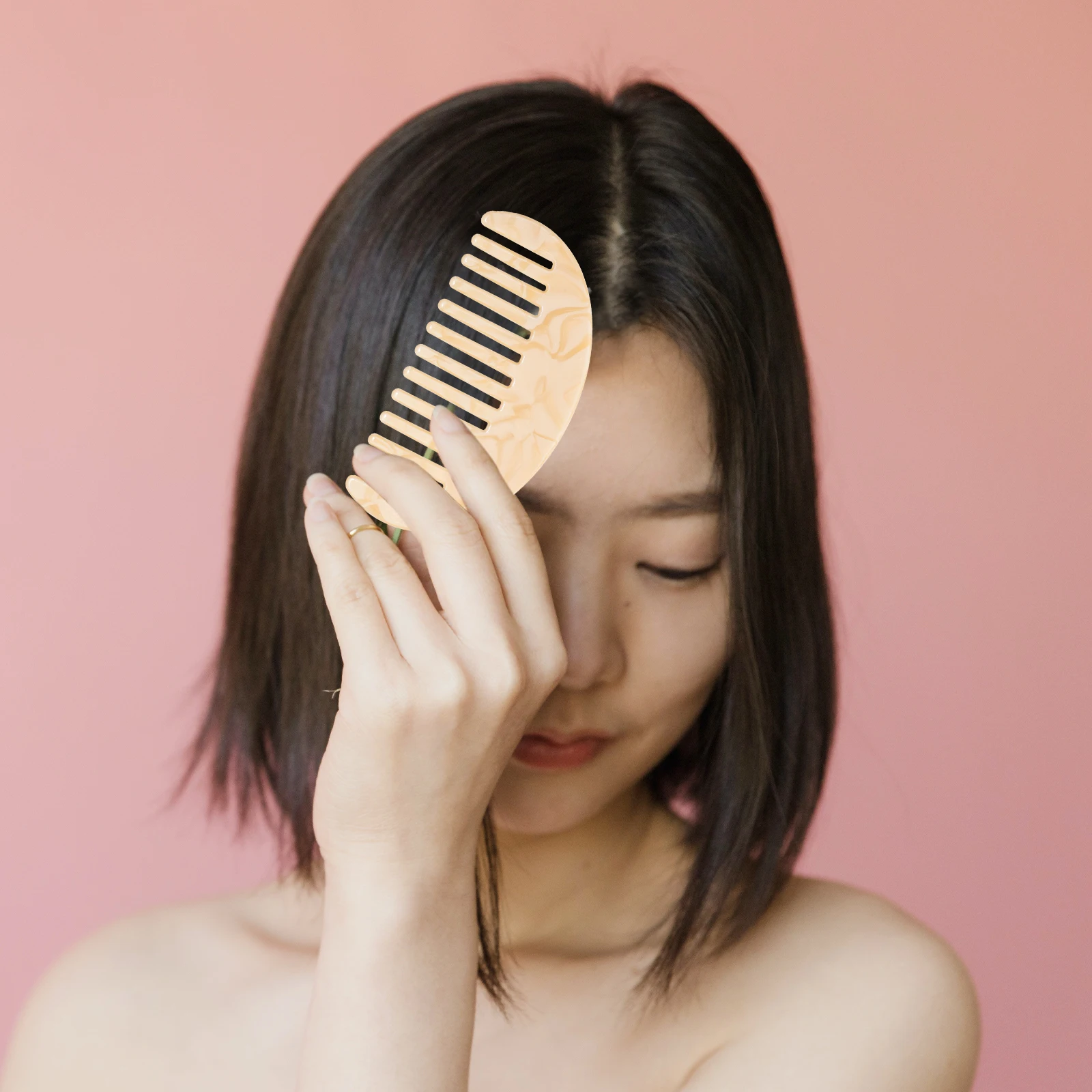 

Longevity Ensuring Acetic Acid AntiStatic Comb Wide Tooth Detangling Styling Hair Combs For Curly Women