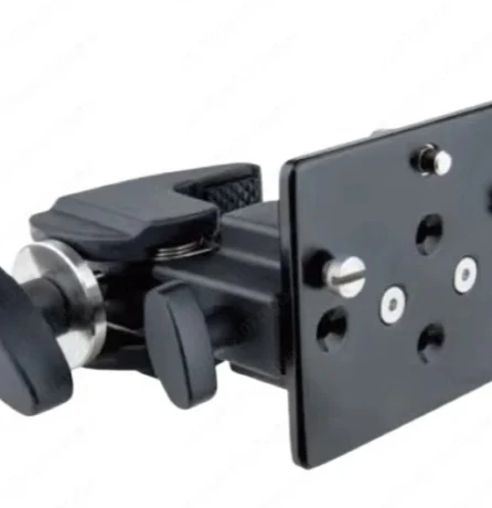 

Heavy-Duty Eagle Clamp with Plate – Professional Grip for Film Sets, Studios & Stage Lighting Rigging