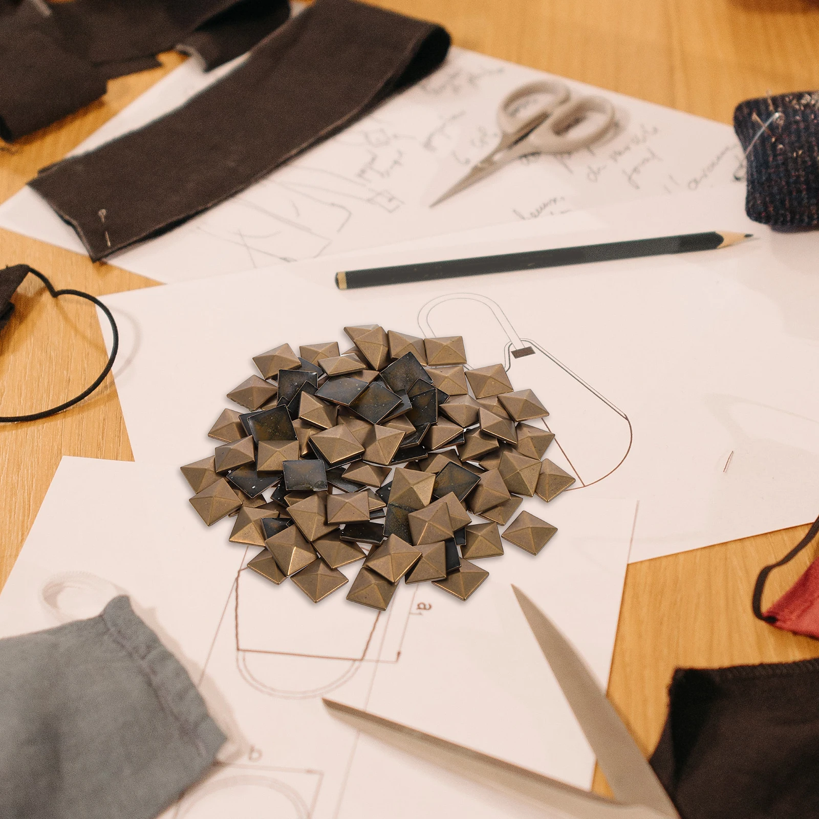 

100 pcs Alloy Metal 9X9Mm Heat Transfer Accessories For Diy Crafts Bracelets Necklaces Clothes Shoes Bags Decorations Copper