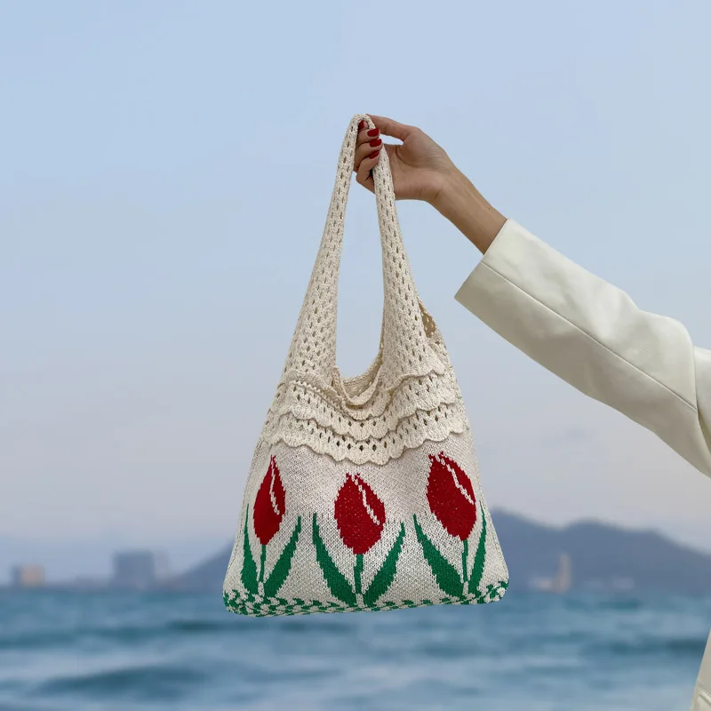 

Hollow Knit Floral Shoulder Bag