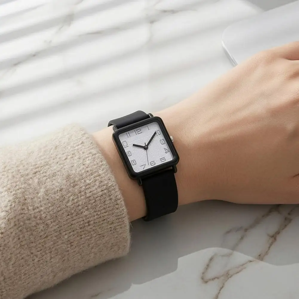 Women Watch Square Dial Quartz Watch for Women Lightweight Silicone Strap Wristwatch Accurate Fashion Accessory Timepiece Lady