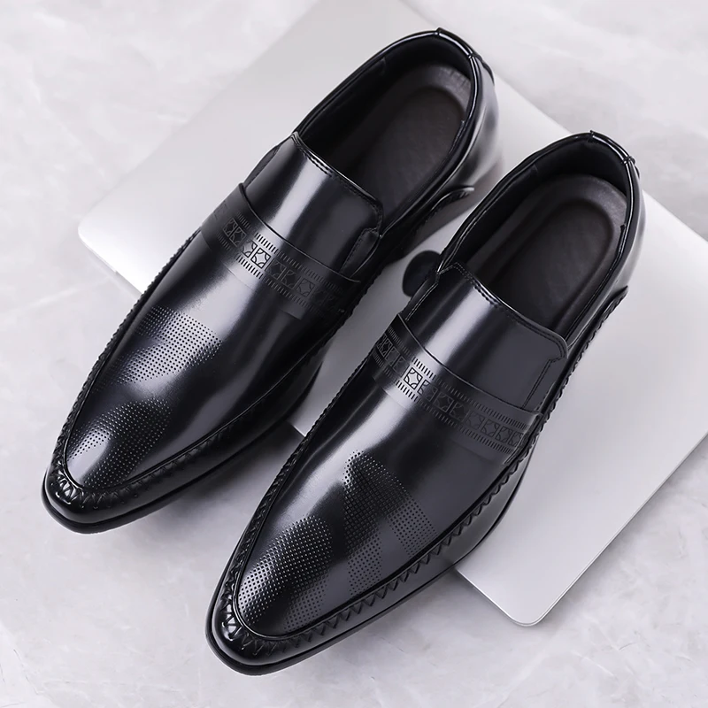 Fashion New Men's Pointed Black Brown Pu Leather Slip on Casual Dress Homecoming Shoes Male Formal Wedding Footwear Loafers