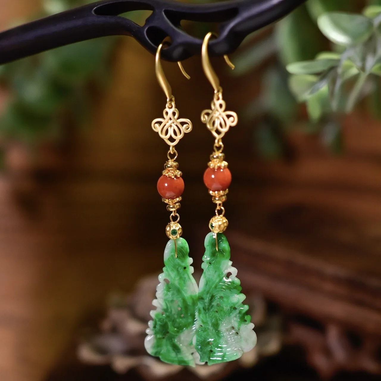 

A-Grade Intense Green Phoenix Jade Earrings, Nanhong Agate S925 Gold Plated, Chinese Luxury Style Gemstone Jewelry Gift