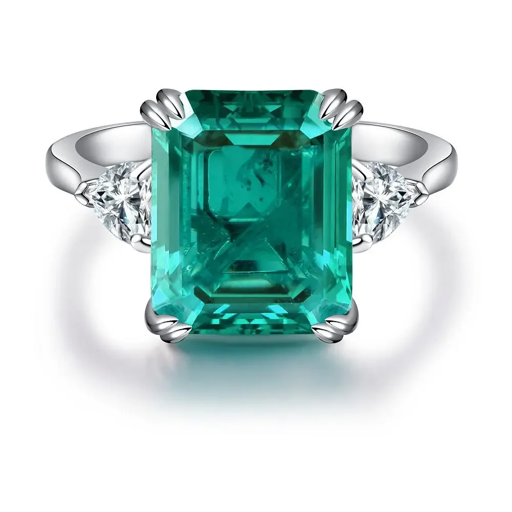 Luxury Solid Platinum PT950 Women's Emerald Diamond Ring with Cotton Band Cracked Moissanite Diamond Ring