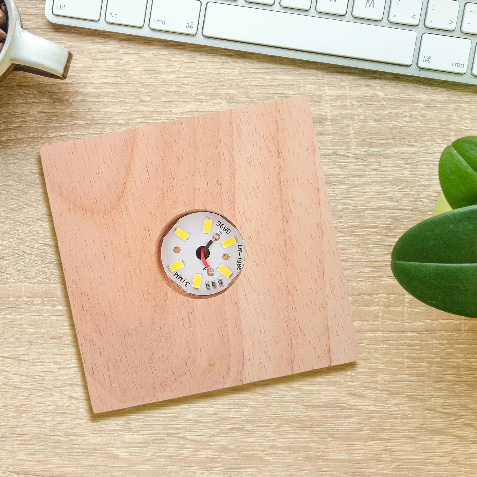 

1Set Wooden LED Base for Crystal Sphere USB Powered Lighted Display Stand Warm Glow Crystal Ball Holder Decorative Art Display