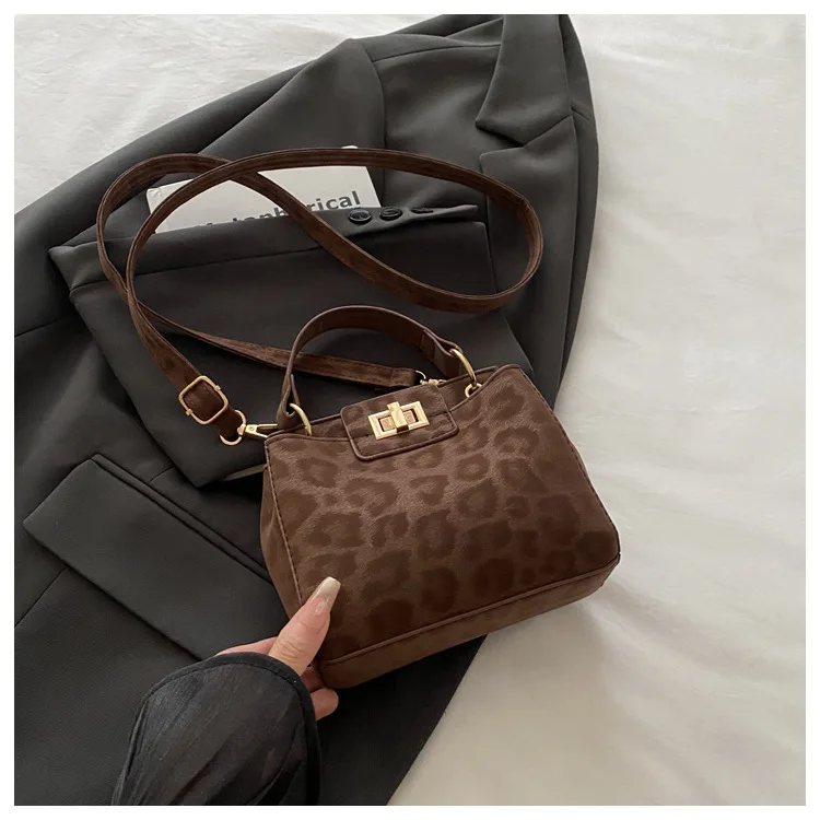 Schicke Bankett-Umhängetasche mit Leopardenmuster, stilvolle Damen-Einkaufstasche, Retro-Schloss-Handtasche, Schulter- und Unterarmtasche für den täglichen Gebrauch von Frauen – Detail 19