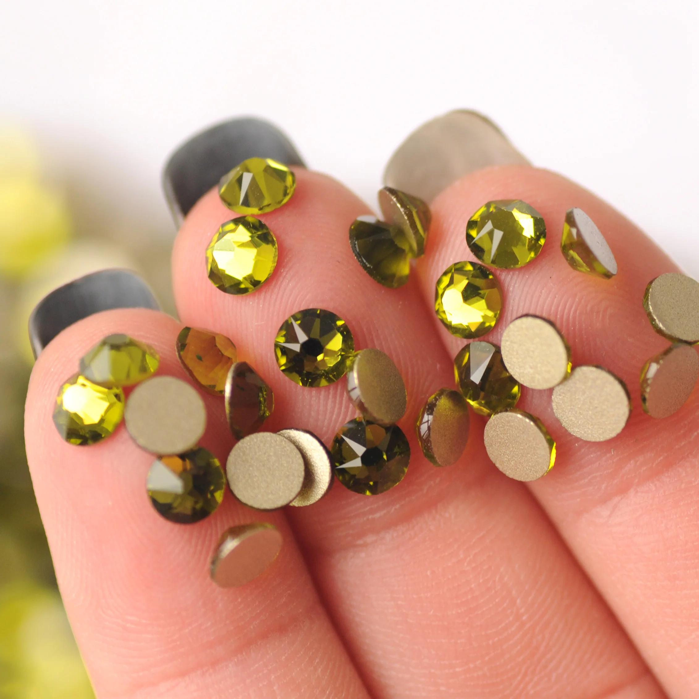 2088 Olivine Glitzer-Strasssteine, flache Rückseite, 16-fach geschliffene Strass-Kristalle, nicht heißklebend, für DIY-Näharbeiten und Kleidungsdekoration – Detail 5