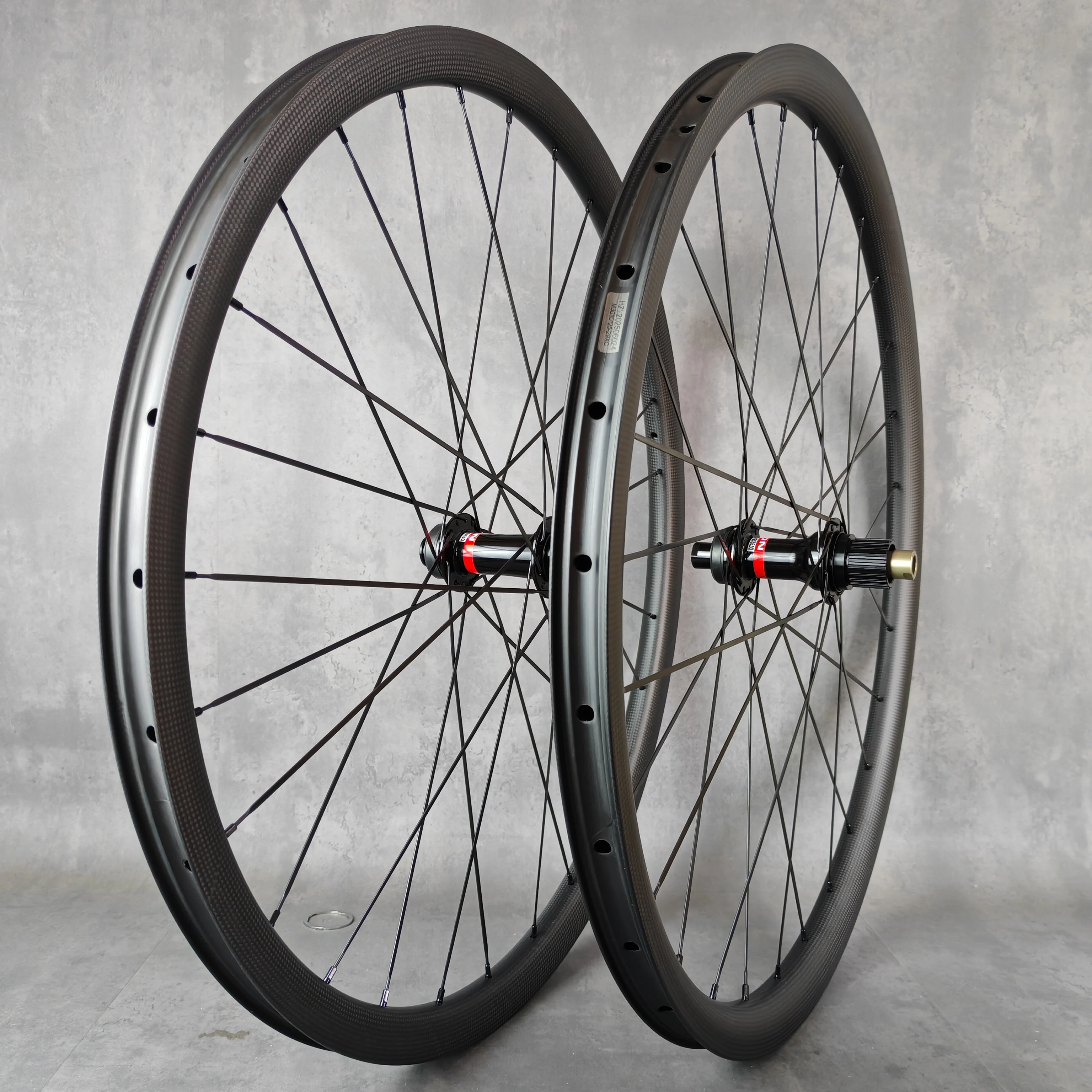 29er Mountain Bikes Carbon Wheels, ultralight wheelset,Tubeless XC,30/33/35mm width,Novatec hub, HG,MS,XD Freeub,custom logo