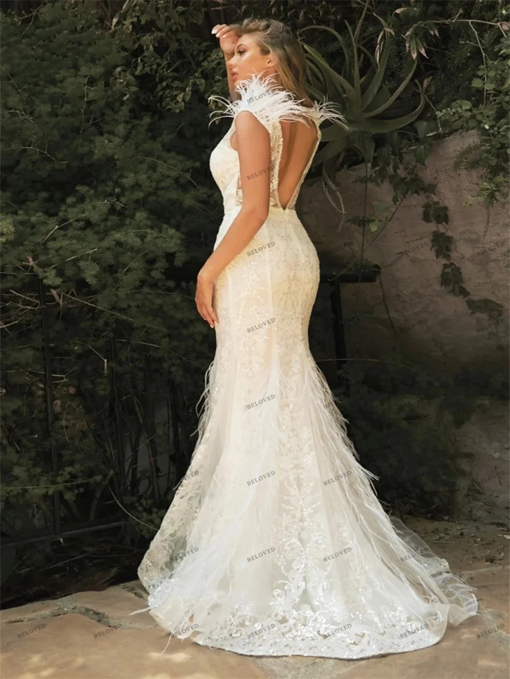 Exquisite Wedding Dresses Vintage Robes Feather Decorate Sleeveless Bridal Gowns Appliques Vestidos De Novia Customized 2025