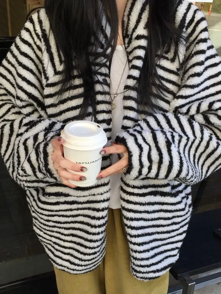 

Сводная зимняя женская куртка свободного кроя с капюшоном на молнии, верхняя одежда, универсальное шикарное женское пальто